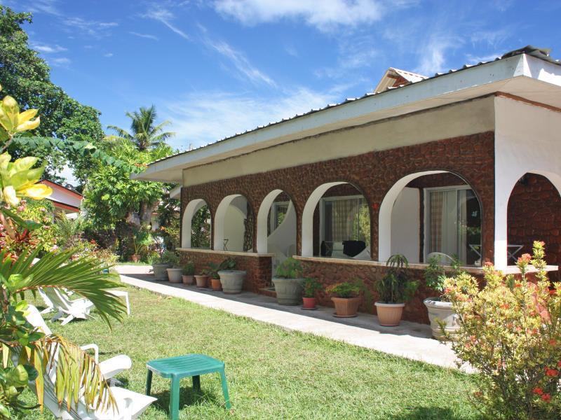 לה דיג Rising Sun Guest House מראה חיצוני תמונה