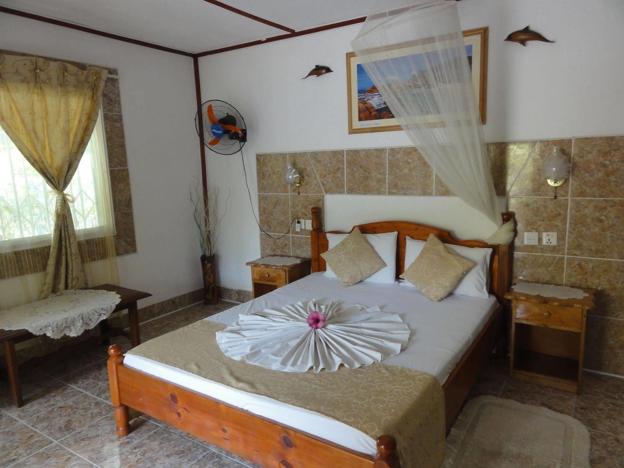 לה דיג Rising Sun Guest House מראה חיצוני תמונה