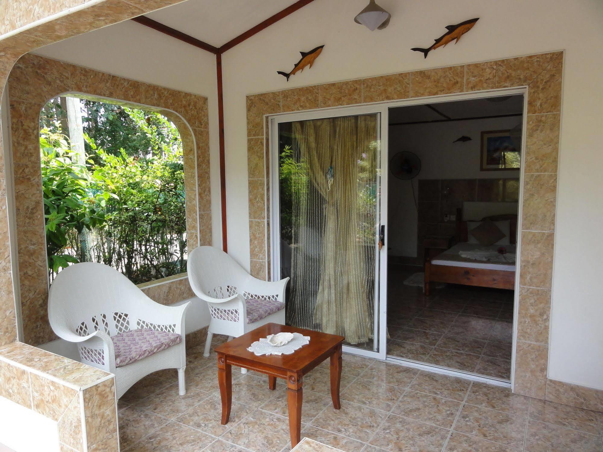 לה דיג Rising Sun Guest House מראה חיצוני תמונה